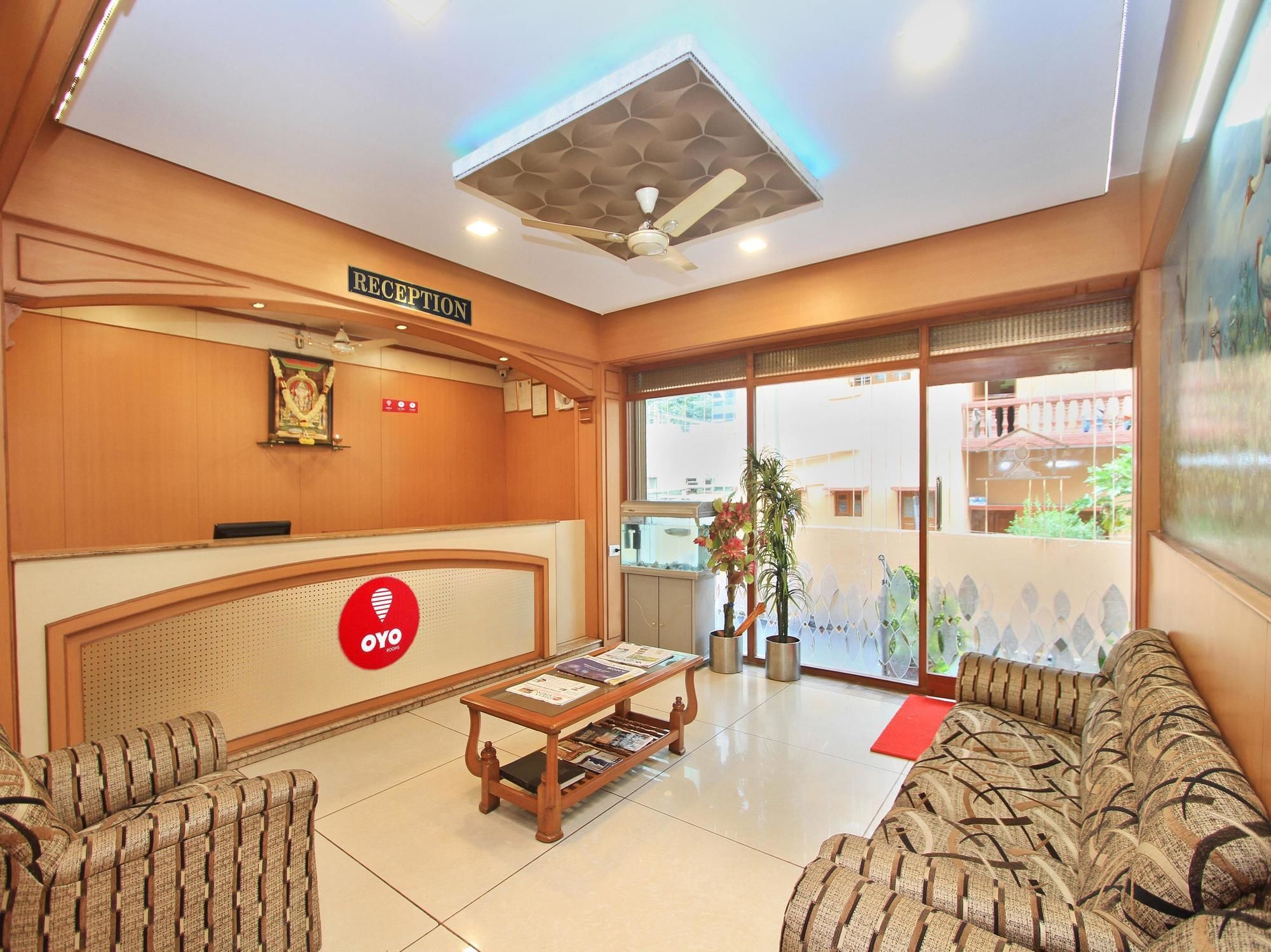 Oyo 9633 Hotel Srinidhi Residency Бенґалуру Екстер'єр фото