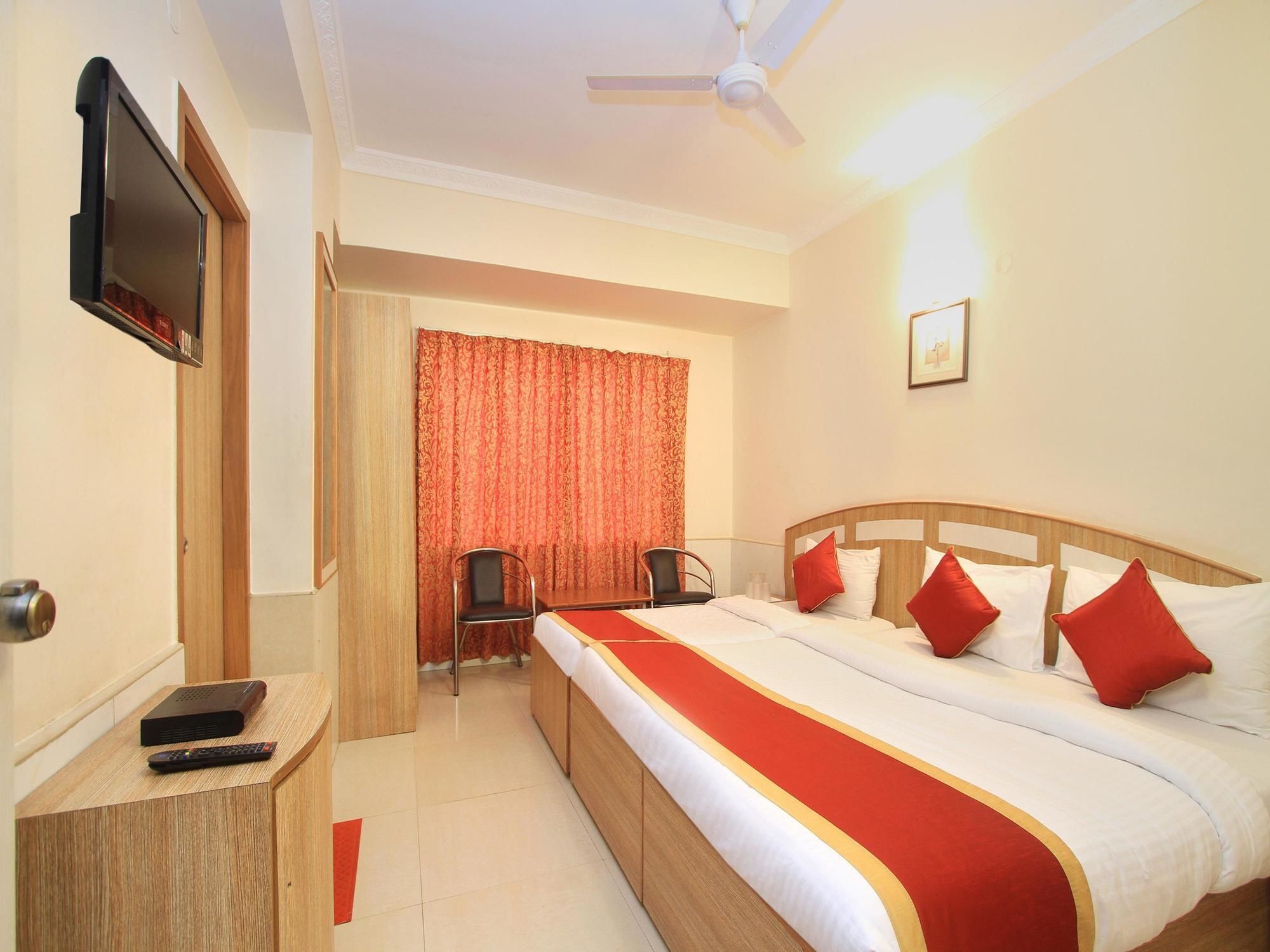 Oyo 9633 Hotel Srinidhi Residency Бенґалуру Екстер'єр фото